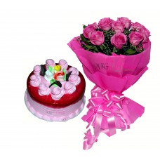 Strawberry Cake With Pink Roses